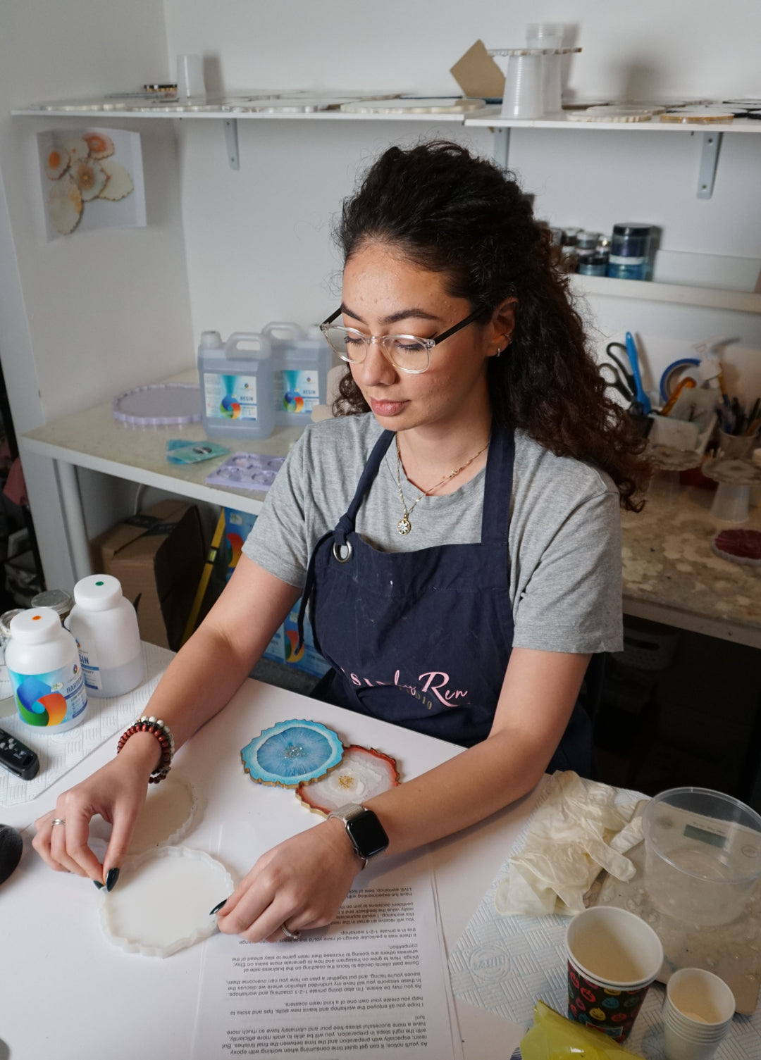 Online resin art classes, epoxy resin coasters