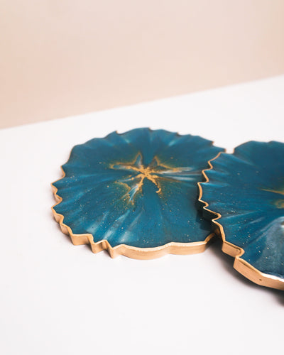 Royal Blue & Gold Coaster Set 2 / Handmade Resin Agate Slice / Gold Stones / Gift Idea for Bedroom Decor
